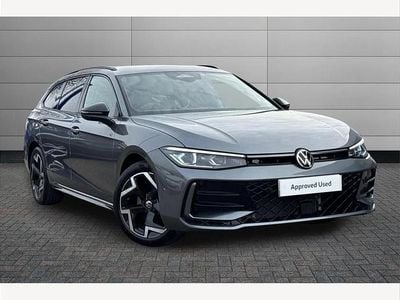 New VW Passat R-line 150 HP (110 kW) 2026 Grey Estate
