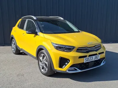 Used Kia Stonic GT-Line S 118 HP (86 kW) 2023 Yellow SUV
