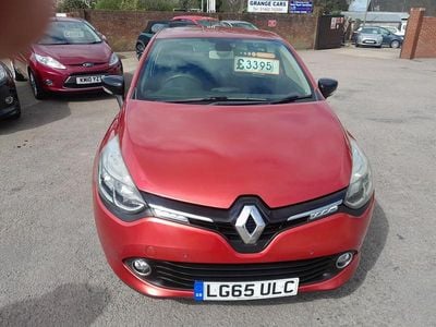 Used Renault Clio IV Dynamique 75 HP (55 kW) 2015 Red Hatchback