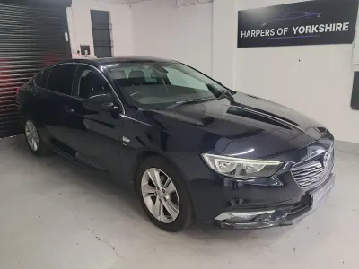 Used Vauxhall Insignia SRi 2017 Blue Hatchback