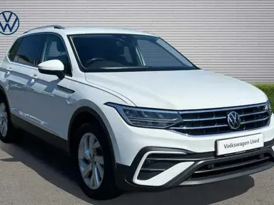 Used VW Tiguan Life 150 HP (110 kW) 2023 Pure white SUV