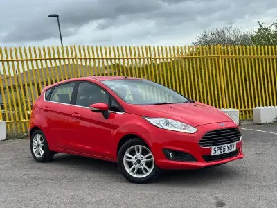 Used Ford Fiesta Zetec 2015 Red Hatchback