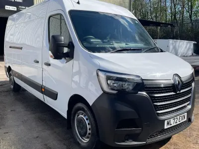 Used Renault Master Business 2022 White MPV