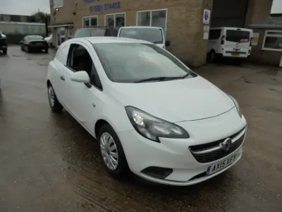 Used Vauxhall Corsa 95 HP (69 kW) 2015 White Van