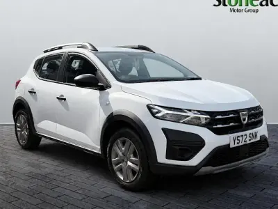 Used Dacia Sandero Essentiel 91 HP (66 kW) 2022 White Hatchback