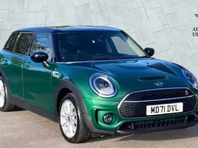 Used Mini Cooper S Clubman Classic 192 HP (141 kW) 2022 Green Estate