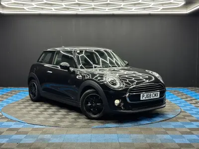 Usado Mini Cooper Hatch 2018 Preto Citadino