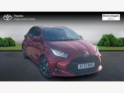 Used Toyota Yaris Hybrid Design 2023 Red Hatchback