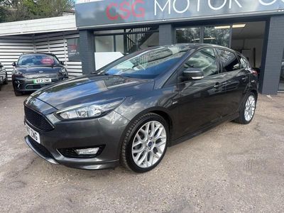 Used Ford Focus ST-Line 125 HP (91 kW) 2017 Grey Hatchback