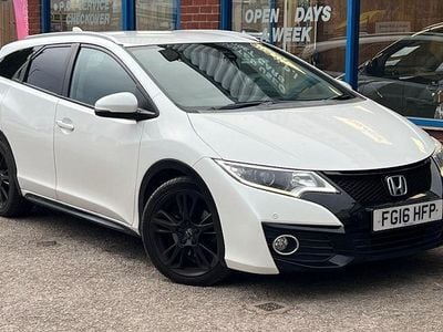 Used Honda Civic SR 120 HP (88 kW) 2016 White Estate