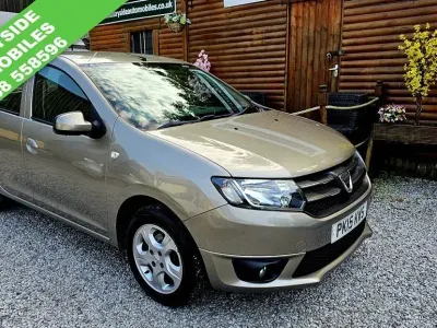 Used Dacia Sandero Lauréate 75 HP (55 kW) 2015 Beige Hatchback