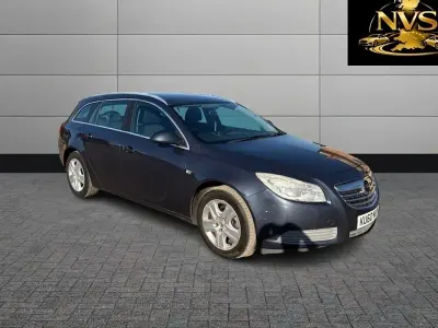 Used Vauxhall Insignia 128 HP (94 kW) 2010 Blue Estate
