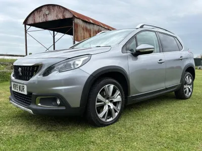 Gebraucht Peugeot 2008 Allure Premium 2019 Grau SUV