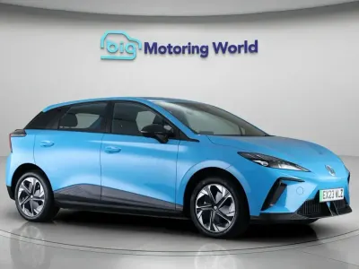 Used MG MG4 EV SE 319 kW (435 HP) 2023 Blue Hatchback