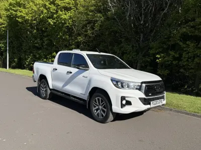 Używany Toyota HiLux 150 KM (110 kW) 2020 Biały Pickup