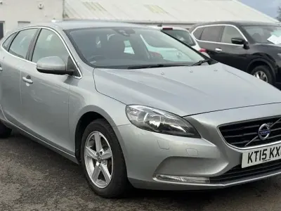 Used Volvo V40 SE 150 HP (110 kW) 2015 Silver Hatchback