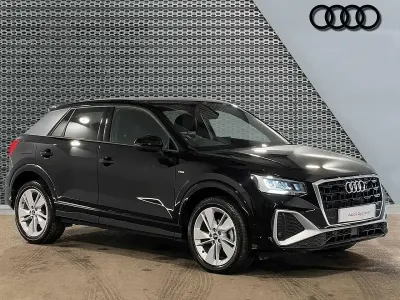 Usado Audi Q2 S-Line 150 CV (110 kW) 2024 Negro SUV