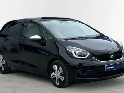 Begagnad Honda Jazz Hybrid 109 HK (80 kW) 2023 Svart Halvkombi