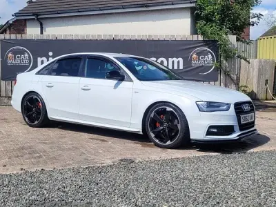 Begagnad Audi A4 Black Edition 177 HK (130 kW) 2013 Vit Sedan