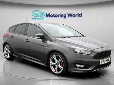 Used Ford Focus ST-Line X 140 HP (102 kW) 2017 Grey Hatchback