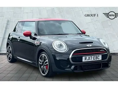Używany Mini John Cooper Works Hatch 231 KM (169 kW) 2017 Czarny Hatchback