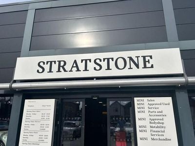 Used Mini Cooper Countryman Sport 134 HP (98 kW) 2023 Green SUV