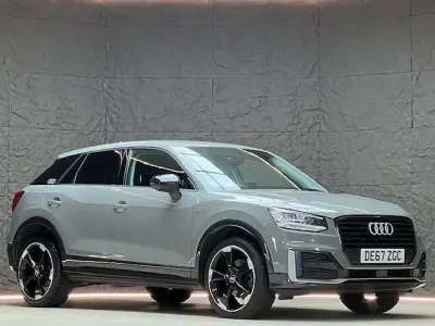 Usado Audi Q2 Advanced 150 CV (110 kW) 2017 Gris SUV