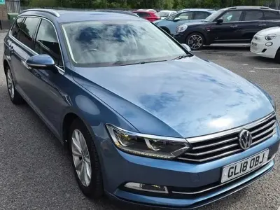 Begagnad VW Passat Business 2018 Blå Kombi