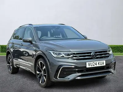 Usado VW Tiguan R-line 150 CV (110 kW) 2024 Gris SUV