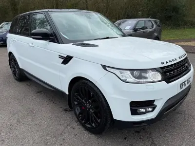Käytetty Land Rover Range Rover Sport HSE Dynamic 306 HP (225 kW) 2017 Valkoinen Katumaasturi