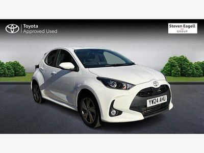 Used Toyota Yaris Hybrid 2024 White Hatchback
