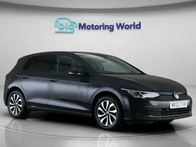 Second-hand VW Golf VIII Active 131 CP (96 kW) 2021 Gri Hatchback
