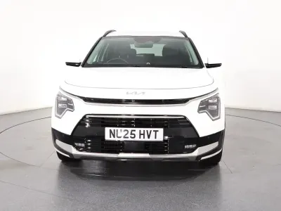 Used Kia Niro 2025 White SUV