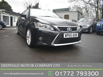 Lexus CT200h