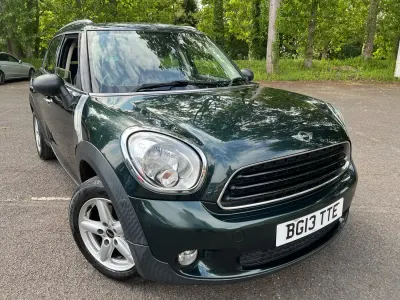 Begagnad Mini ONE 2013 Grön Halvkombi