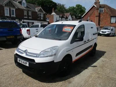 Used Citroën e-Berlingo 90 HP (66 kW) 2015 White