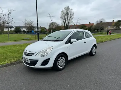 Second-hand Vauxhall Corsa S 2013 Alb Hatchback