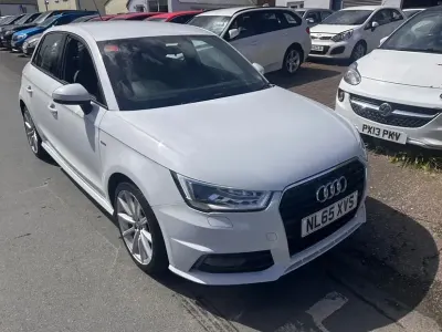 Begagnad Audi A1 Sportback S-Line 116 HK (85 kW) 2015 Halvkombi