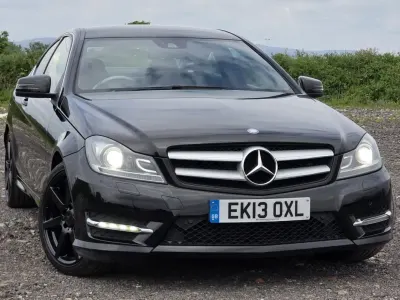 Używany Mercedes C220 AMG 2013 Czarny Coupe