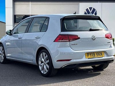 Used VW Golf VII SE 130 HP (95 kW) 2019 Silver Hatchback