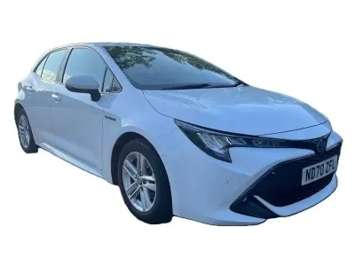 Begagnad Toyota Corolla 122 HK (89 kW) 2021 Vit Halvkombi