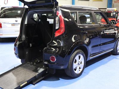 Black Used 2017 Kia Soul SUV | £12,450