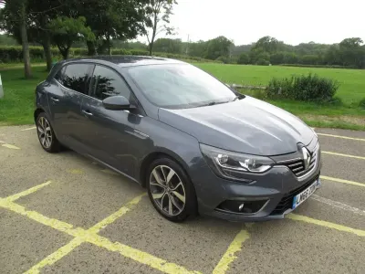 Used Renault Mégane Dynamique 110 HP (80 kW) 2016 Grey Hatchback