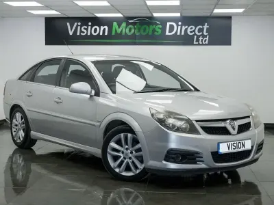 Used Vauxhall Vectra SRi 138 HP (101 kW) 2008 Silver Hatchback