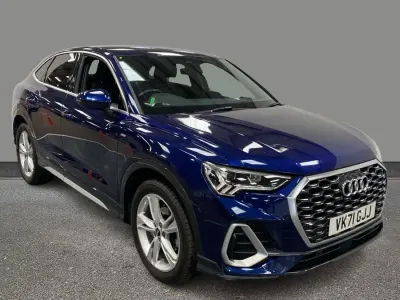 Begagnad Audi Q3 Comfort 150 HK (110 kW) 2021 Blå SUV