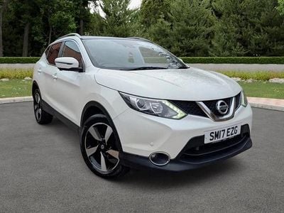 White Used 2017 Nissan Qashqai N-Vision SUV | £5,995 (Fair price)
