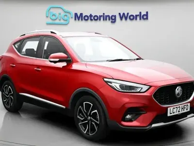 Usado MG ZS Exclusive 106 HP (77 kW) 2023 Vermelho SUV