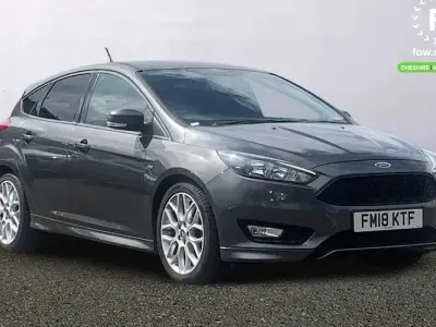 Used Ford Focus ST-Line 140 HP (102 kW) 2018 Grey Hatchback