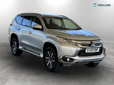 Second-hand Mitsubishi Shogun 181 CP (133 kW) 2018 Argintiu SUV