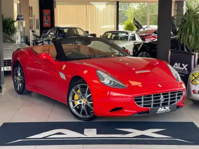 Used Ferrari California 490 HP (360 kW) 2012 Red Cabriolet